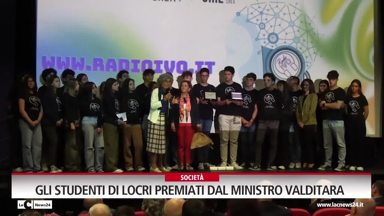 Gli studenti di Locri premiati dal ministro Valditara