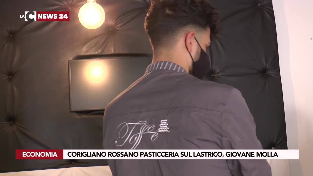 Corigliano Rossano pasticceria sul lastrico, giovane molla