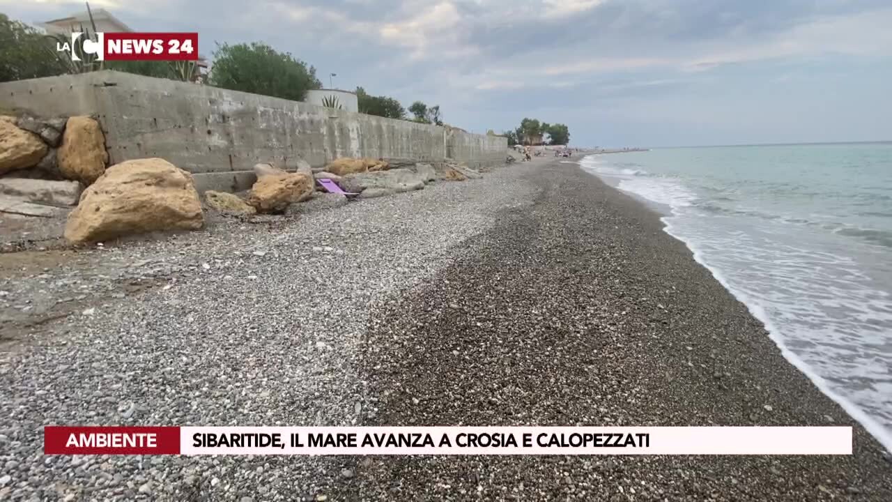 Erosione costiera, il mare divora le spiagge di Crosia e Calopezzati e distrugge case e strade