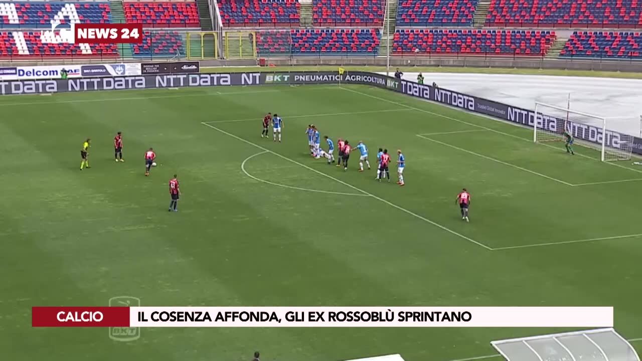 Il Cosenza affonda, gli ex rossoblù sprintano