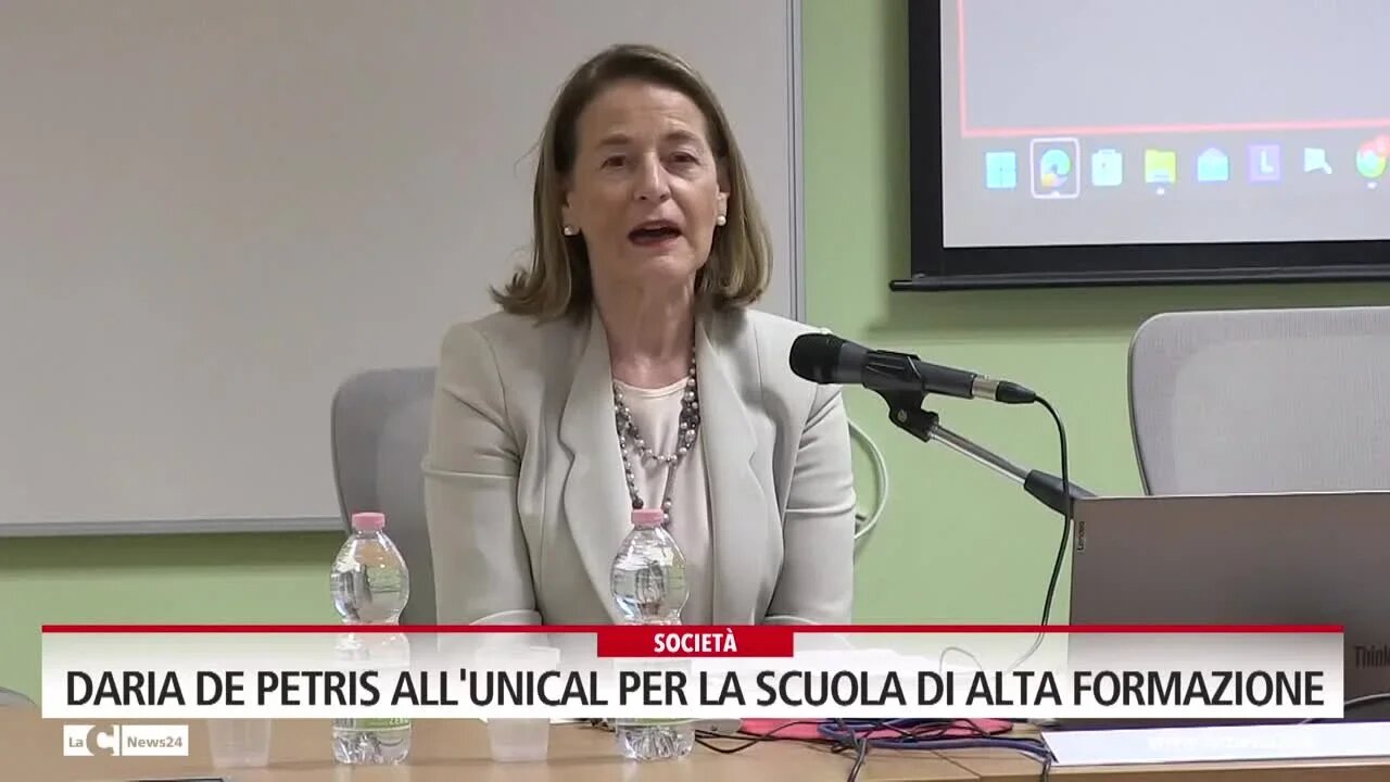 Daria De Petris all'Unical per la scuola di alta formazione