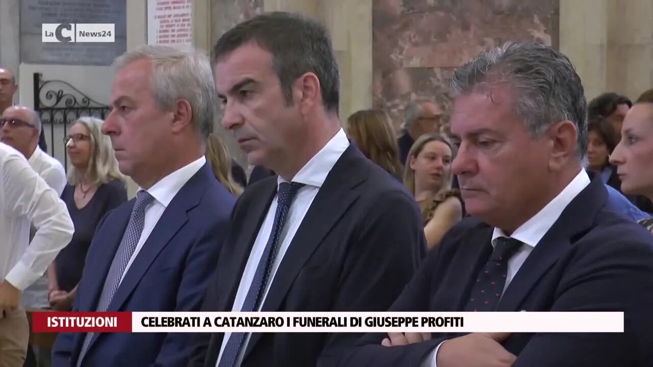 Celebrati a Catanzaro i funerali di Giuseppe Profiti