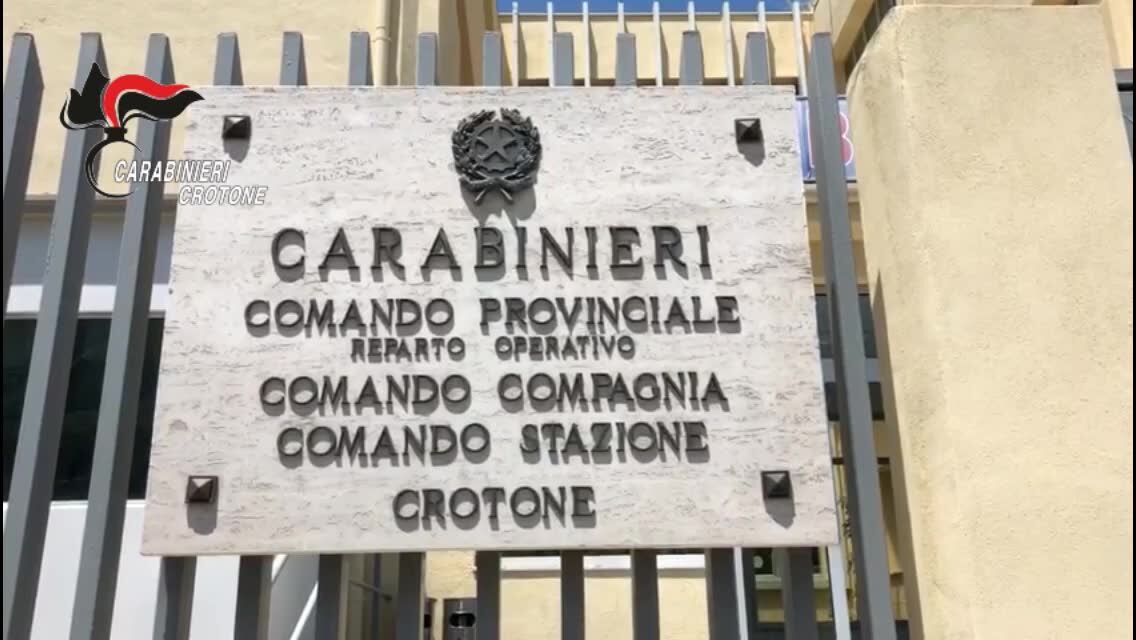 Crotone, quattro arresti per droga