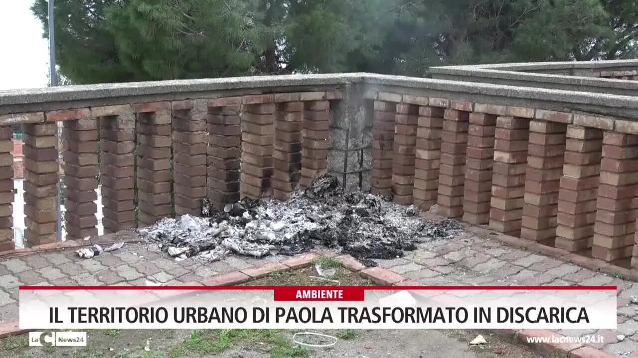 Il territorio urbano di Paola trasformato in discarica