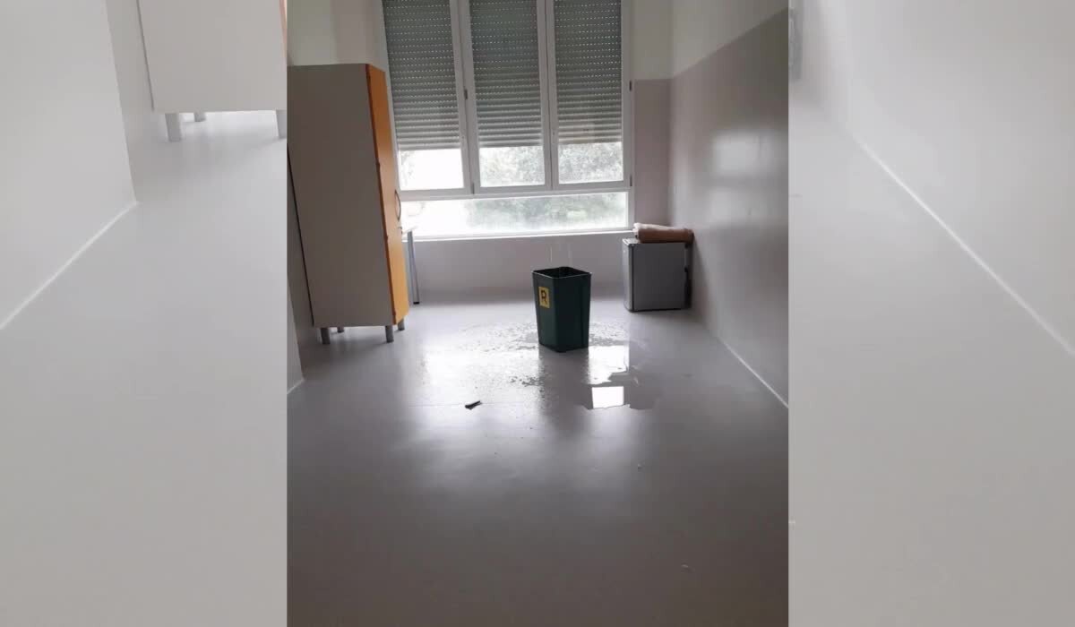 Ospedale di Cosenza, un campo di battaglia dove rimangono solo le macerie | VIDEO