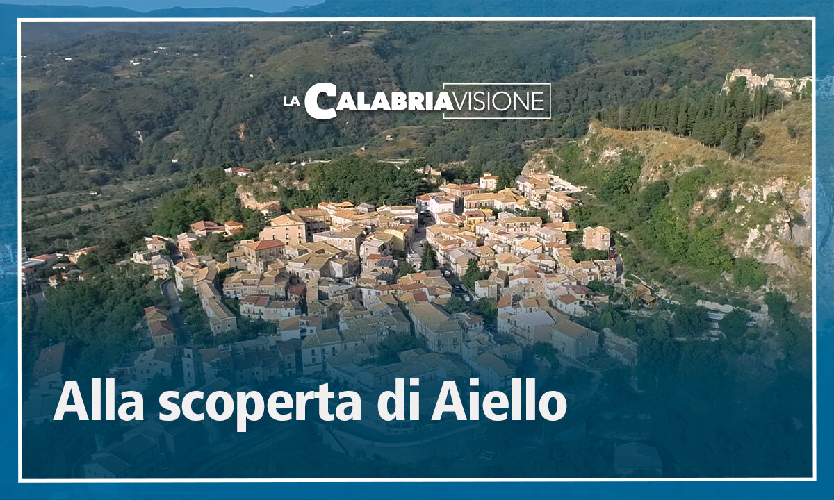 Alla scoperta di Aiello Calabro, antico borgo incastonato nella Valle dell’Oliva