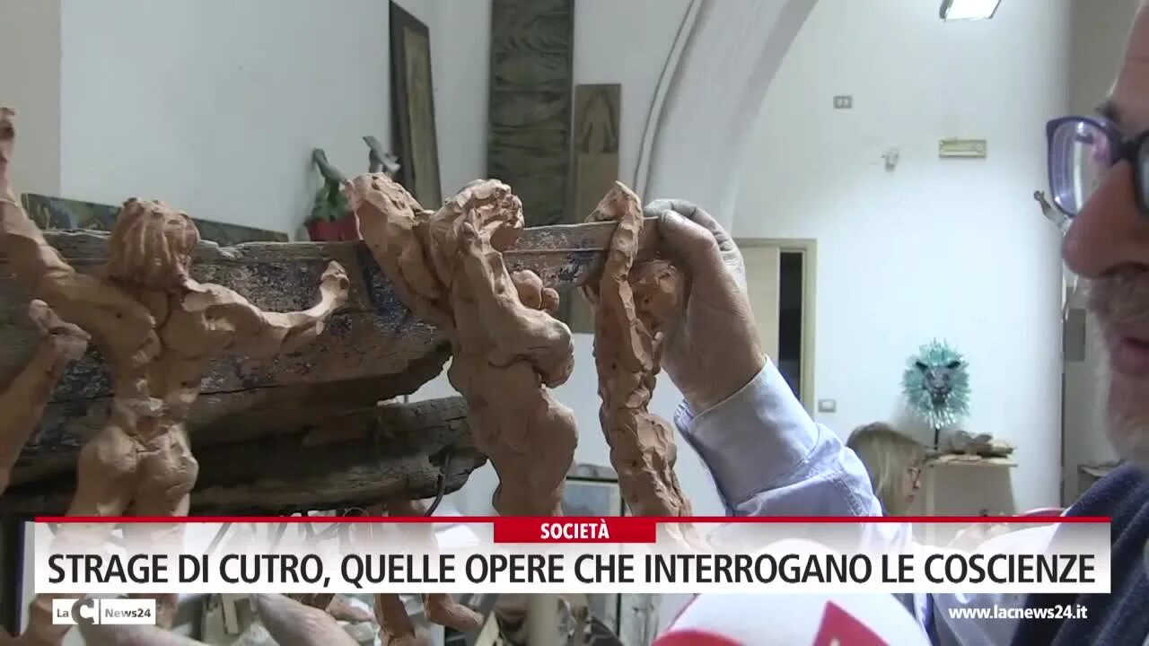 Un anno dalla strage di Cutro, le opere dell’artista Antonio La Gamba interrogano le coscienze