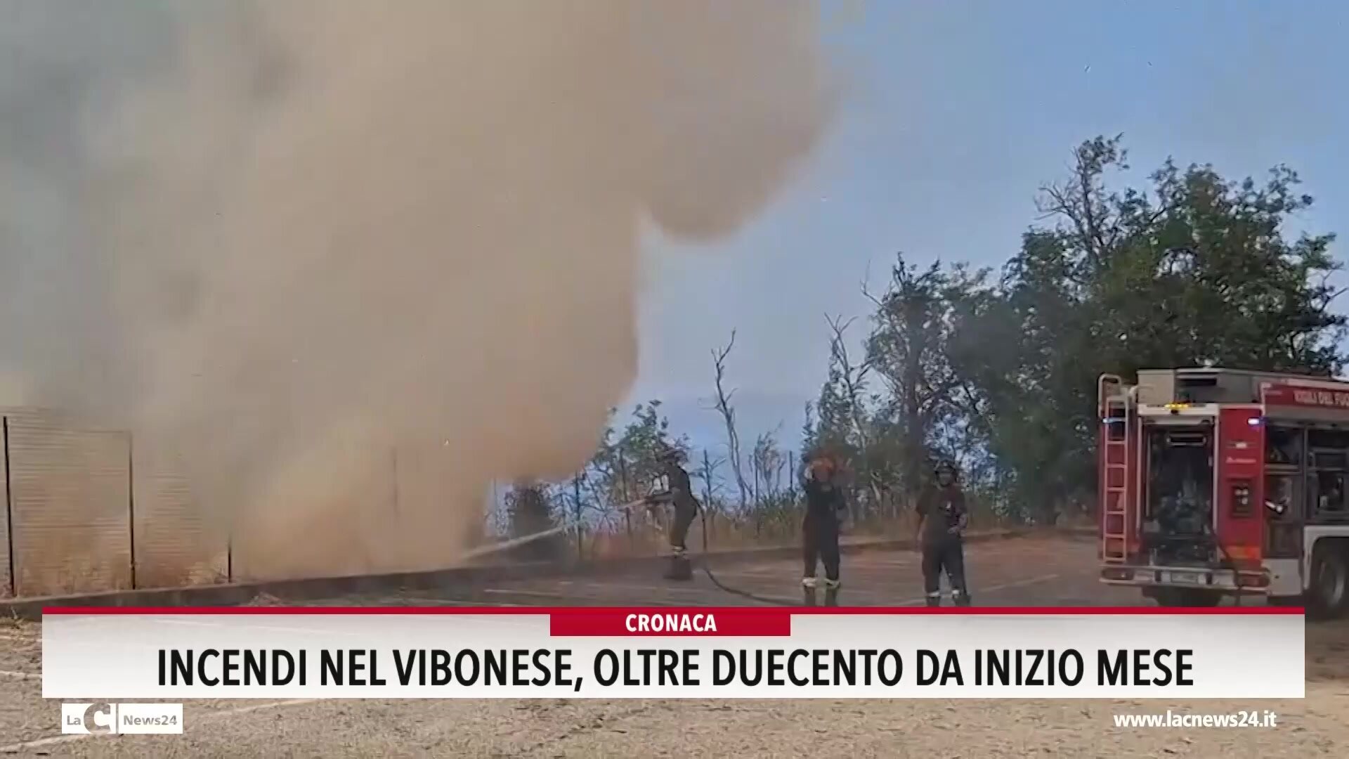 Fiamme senza tregua nel Vibonese: oltre 220 incendi da inizio luglio. Ponterio (Vdf): «Serve più responsabilità dai cittadini» - VIDEO