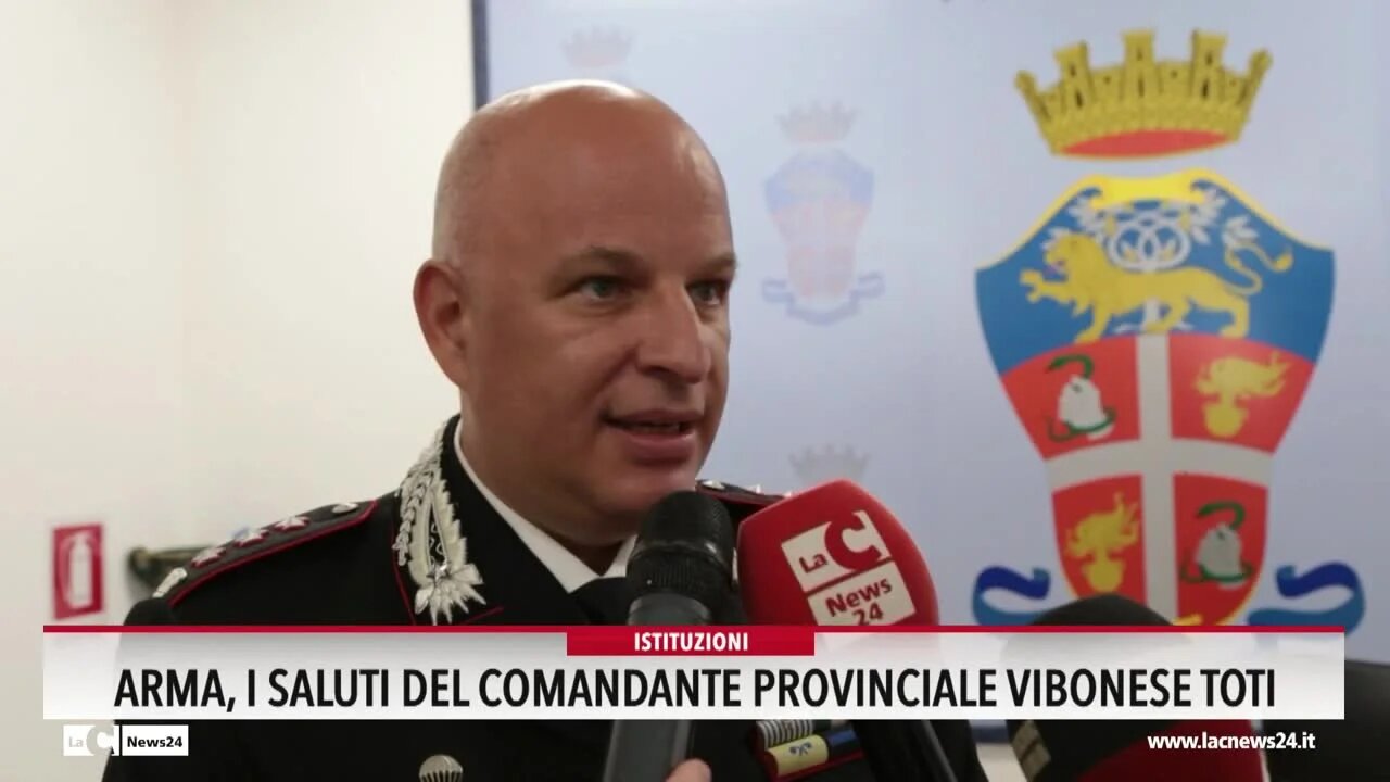 Il comandante provinciale dei carabinieri Luca Toti saluta Vibo Valentia: «Contro la mafia serve il coraggio dei cittadini» - VIDEO
