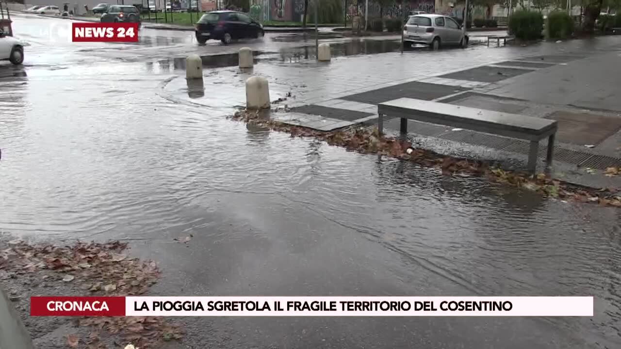 La pioggia sgretola il fragile territorio del cosentino