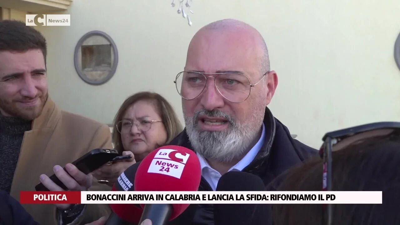 Bonaccini arriva in Calabria e lancia la sfida: rifondiamo il Pd