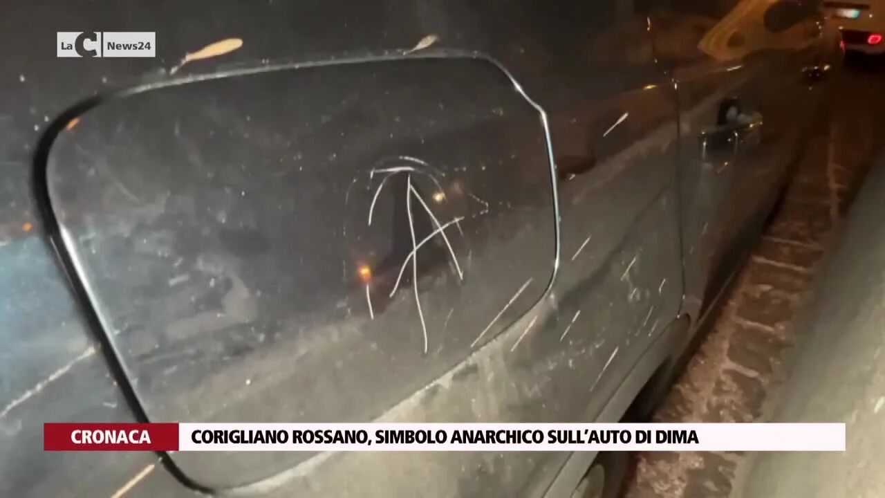 Corigliano Rossano, simbolo anarchico sull’auto di Dima