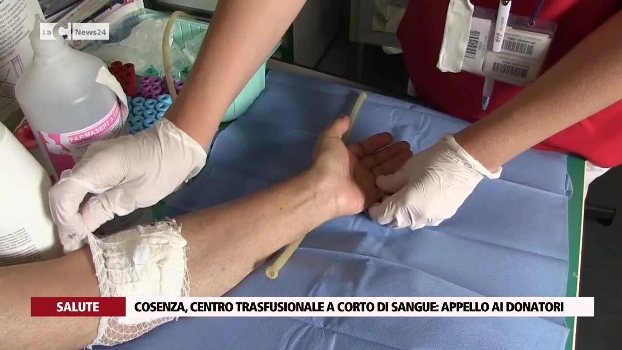 Cosenza, centro trasfusionale a corto di sangue: appello ai donatori