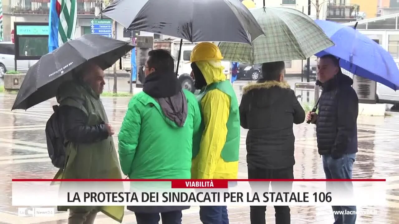 La protesta dei sindacati per la statale 106