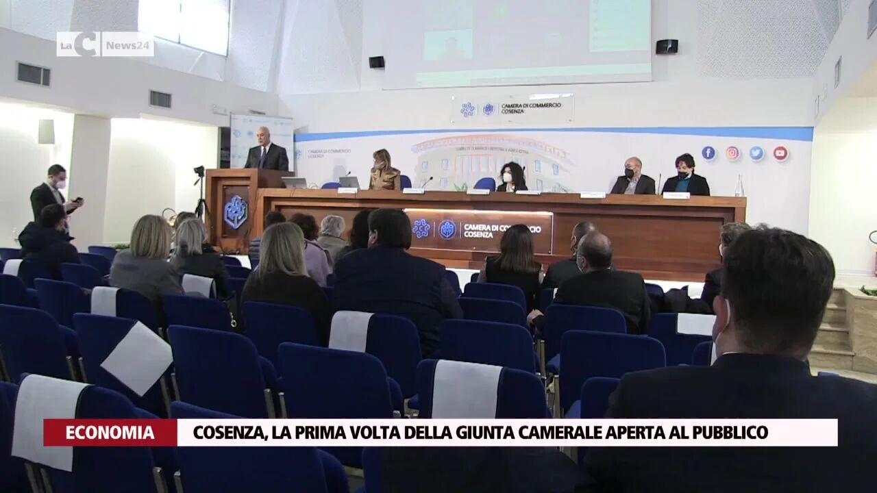 Cosenza, la prima volta della giunta camerale aperta al pubblico