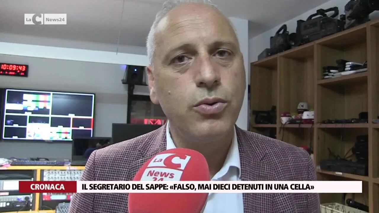 Il segretario del Sappe: «Falso, mai dieci detenuti in una cella»