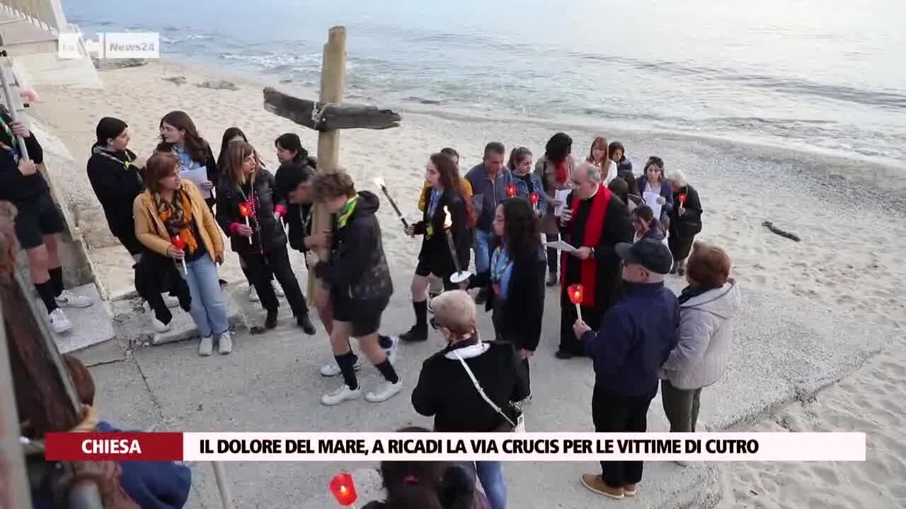 Il dolore del mare, a Ricadi la via Crucis per le vittime di Cutro