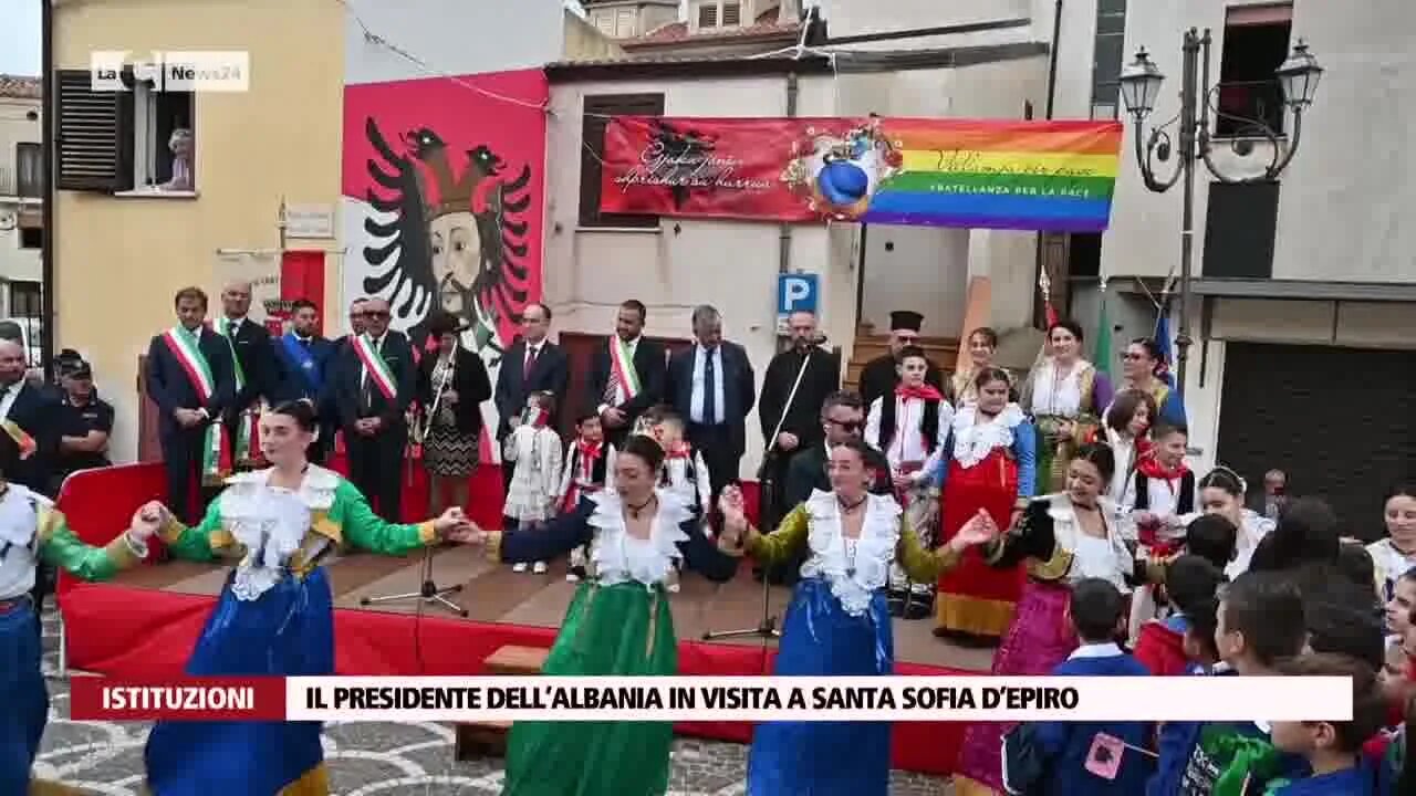 Il presidente albanese Bajram Begaj a Santa Sofia d’Epiro: «Mi sento benedetto dalla vostra accoglienza»